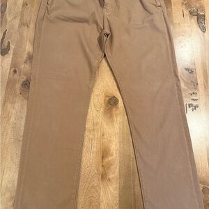 Classic Men's Khaki Chinos